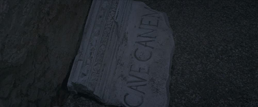 モンスター 変身する美女の画像