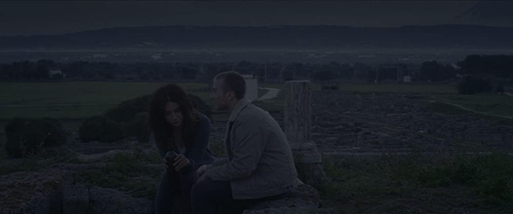 モンスター 変身する美女の画像