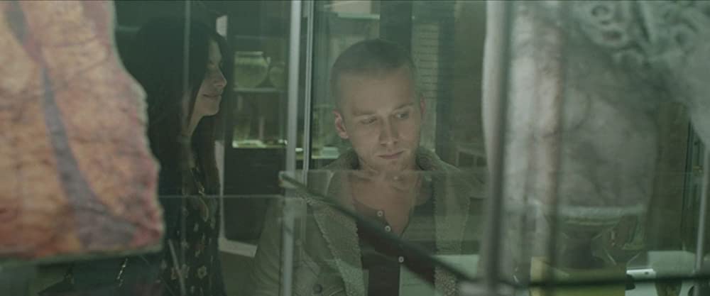 モンスター 変身する美女の画像