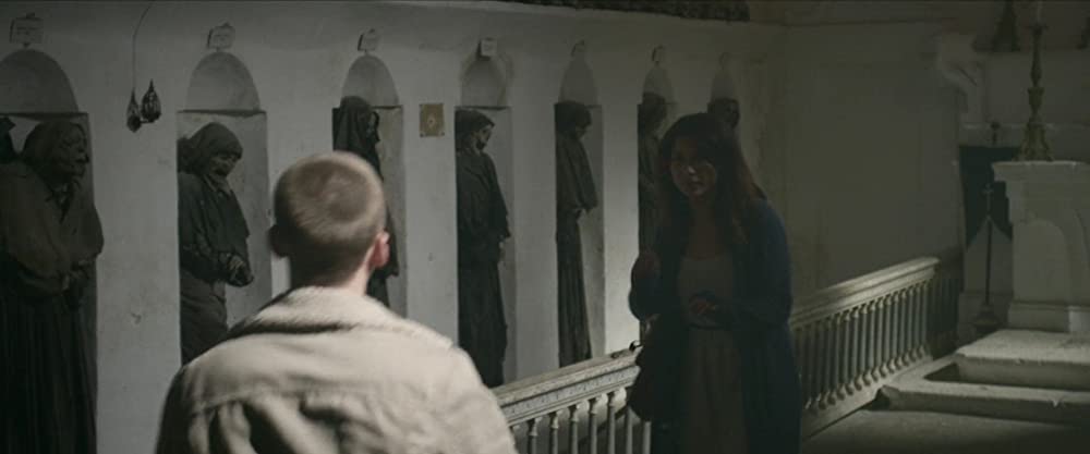 モンスター 変身する美女の画像