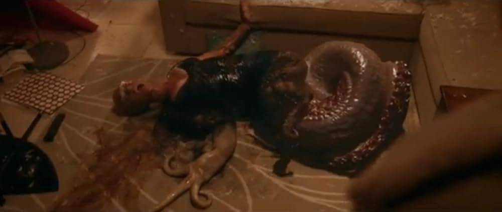 モンスター 変身する美女の画像