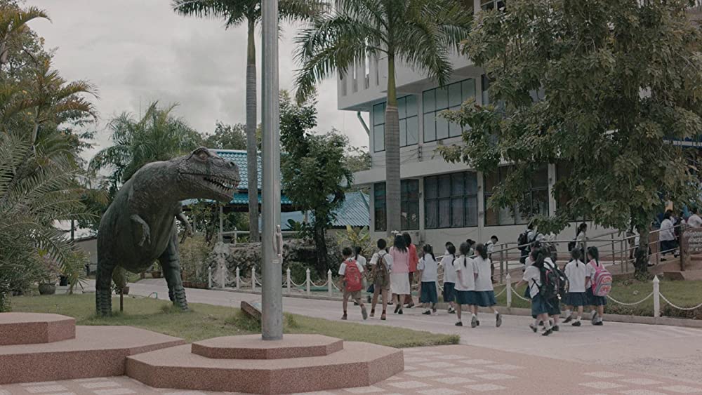 光りの墓の画像