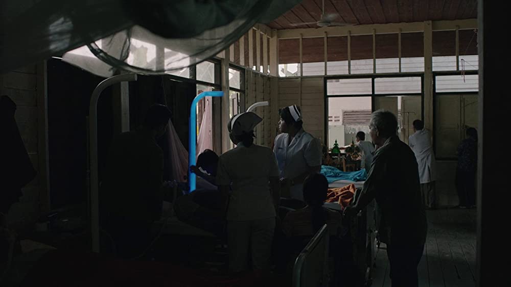 光りの墓の画像