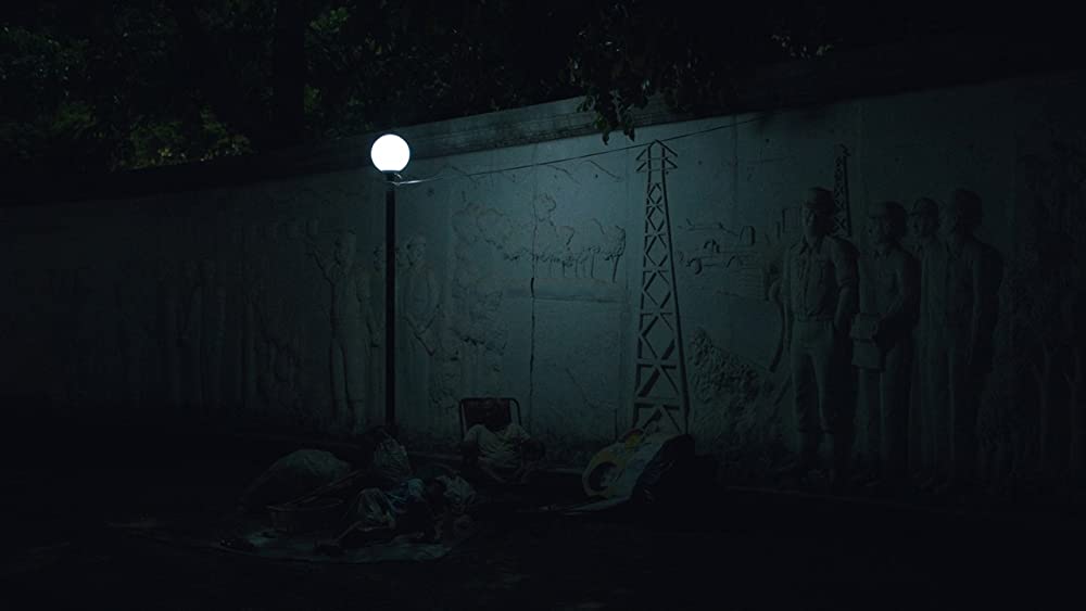 光りの墓の画像