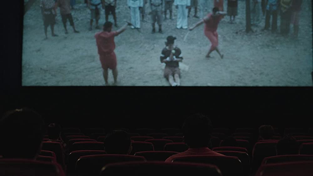 光りの墓の画像