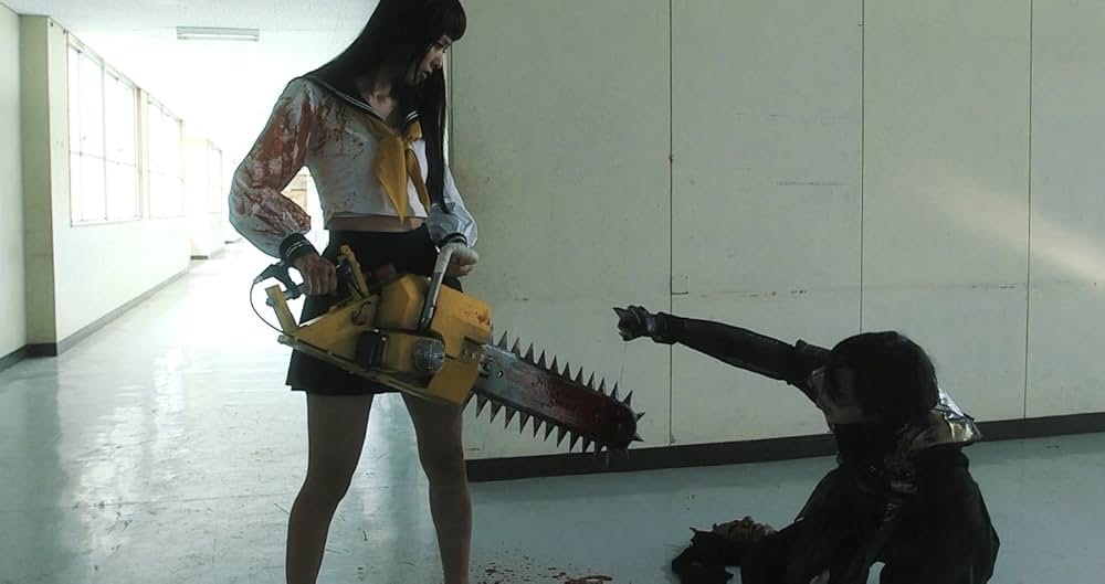 「血まみれスケバンチェーンソー」の画像
