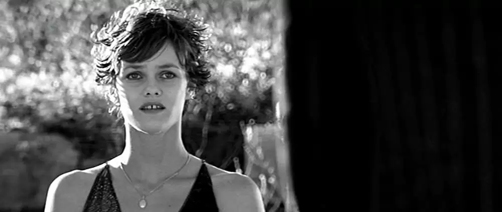 「橋の上の娘」の画像