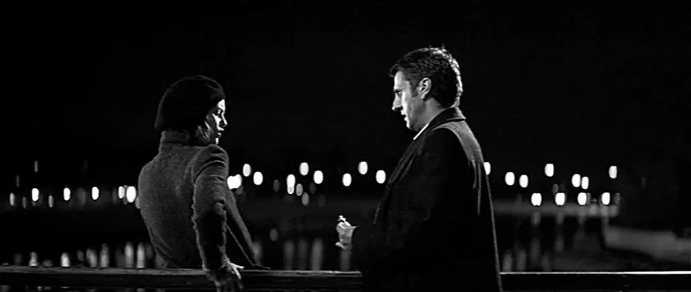 「橋の上の娘」の画像