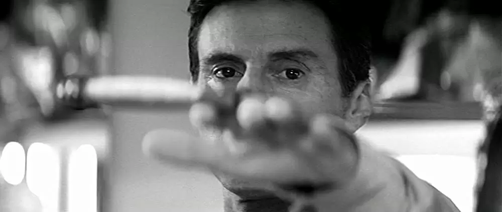 「橋の上の娘」の画像