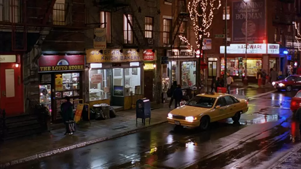 「アイズ ワイド シャット」の画像