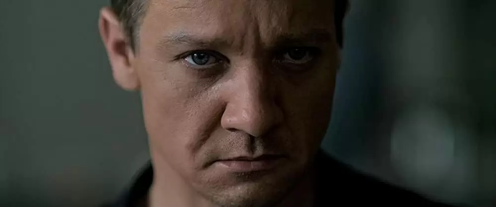 「タグ」ジェレミー・レナーの画像