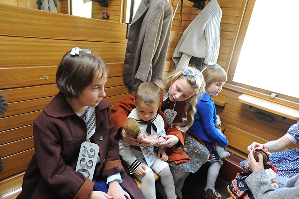 ニコラス・ウィントンと669人の子どもたちの画像