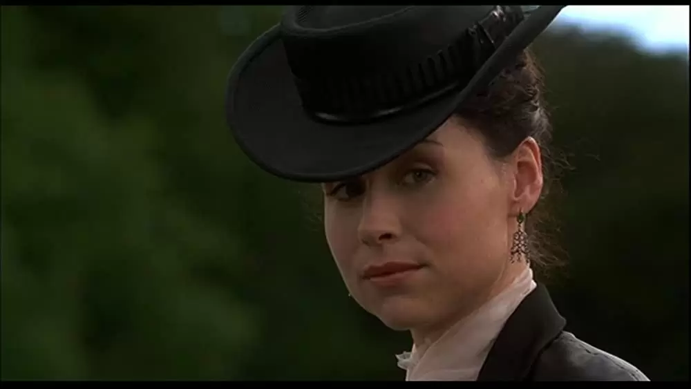 「理想の結婚」ミニー・ドライバーの画像