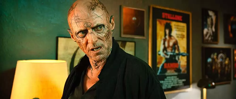 「ガンズ・アキンボ」ネッド・デネヒーの画像