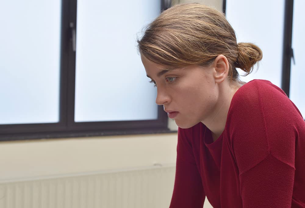 「午後8時の訪問者」アデル・エネルの画像