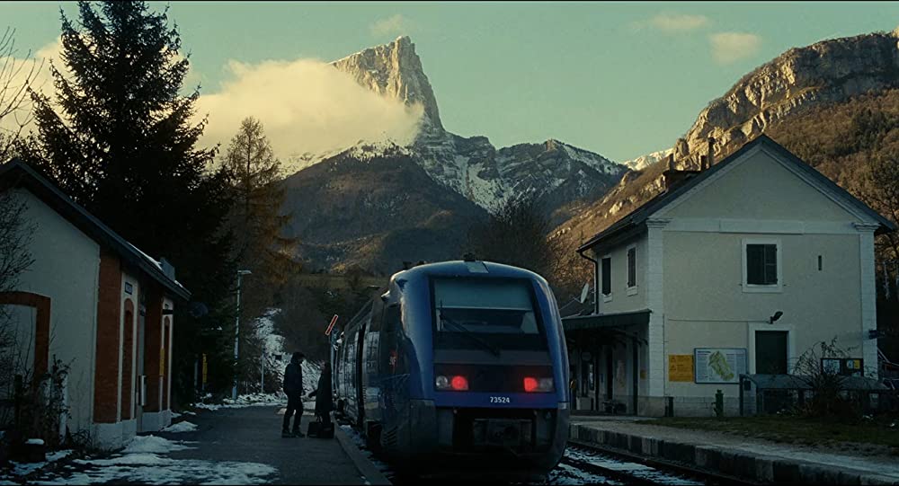 「未来よ こんにちは」イザベル・ユペール & ロマン・コリンカの画像