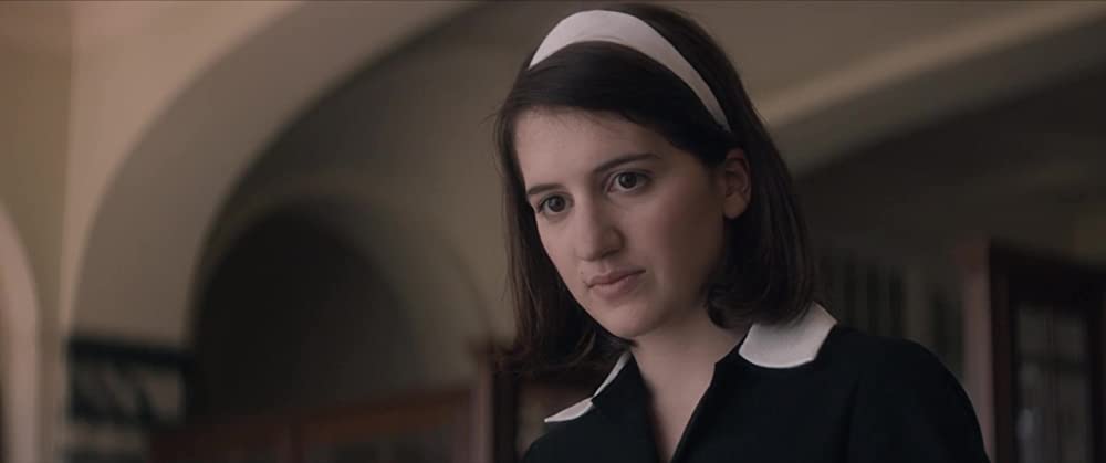 愛を綴る女の画像