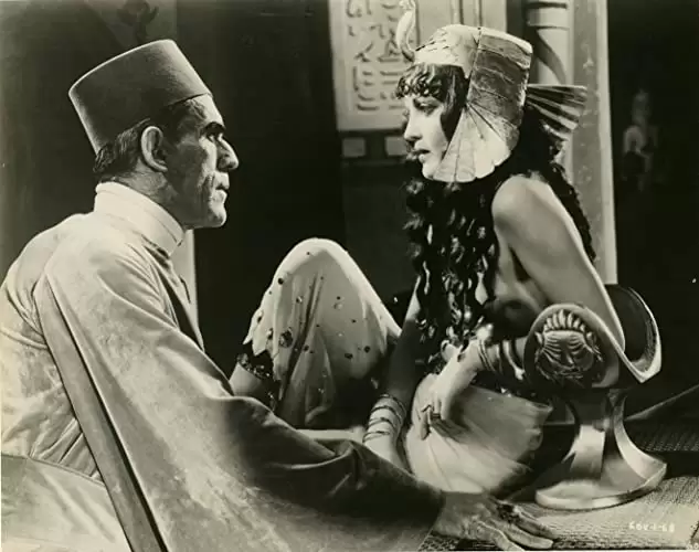 「ミイラ再生」ボリス・カーロフ & Zita Johannの画像