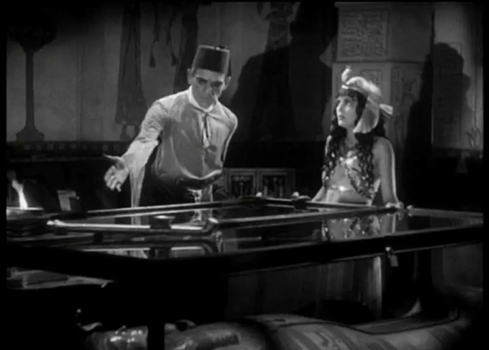 「ミイラ再生」ボリス・カーロフ & Zita Johannの画像