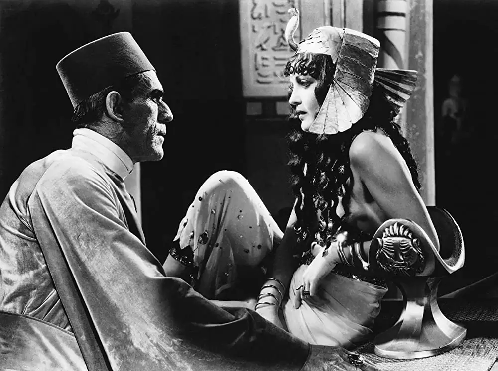 「ミイラ再生」ボリス・カーロフ & Zita Johannの画像