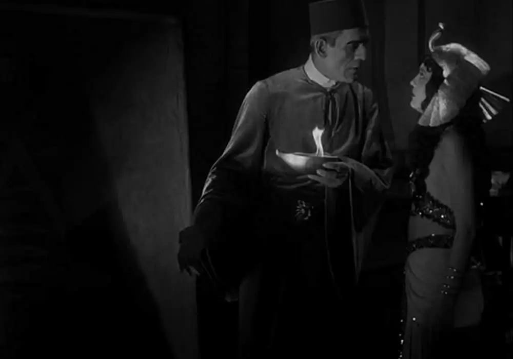 「ミイラ再生」ボリス・カーロフ & Zita Johannの画像