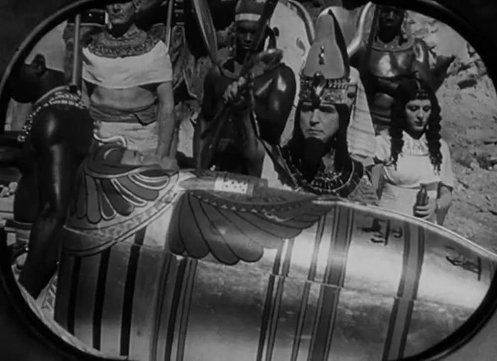 ミイラ再生の画像