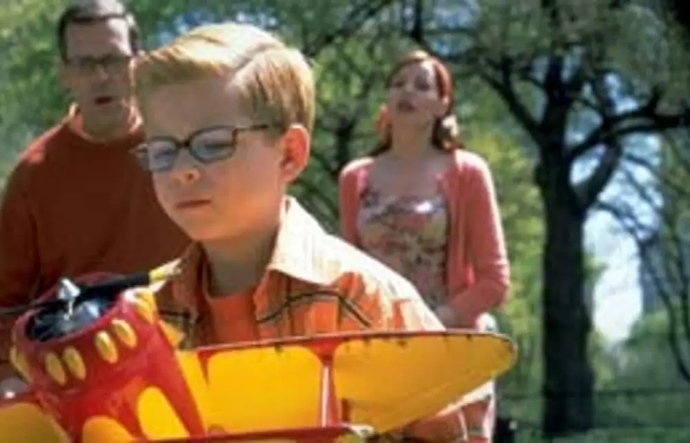 「スチュアート・リトル2」ジーナ・デイビス & ジョナサン・リプニッキ & ヒュー・ローリーの画像