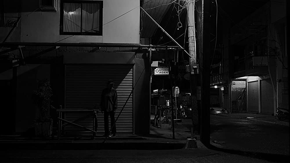 立ち去った女の画像