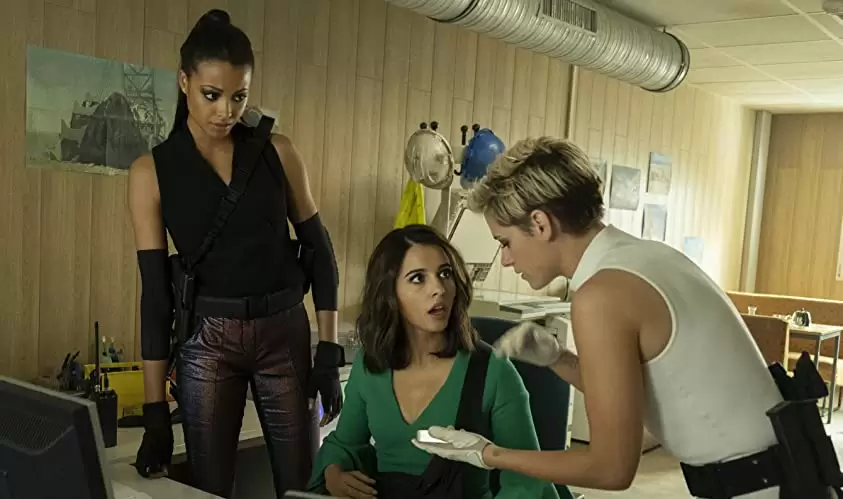 「チャーリーズ・エンジェル」クリステン・スチュワート & ナオミ・スコット & エラ・バリンスカの画像