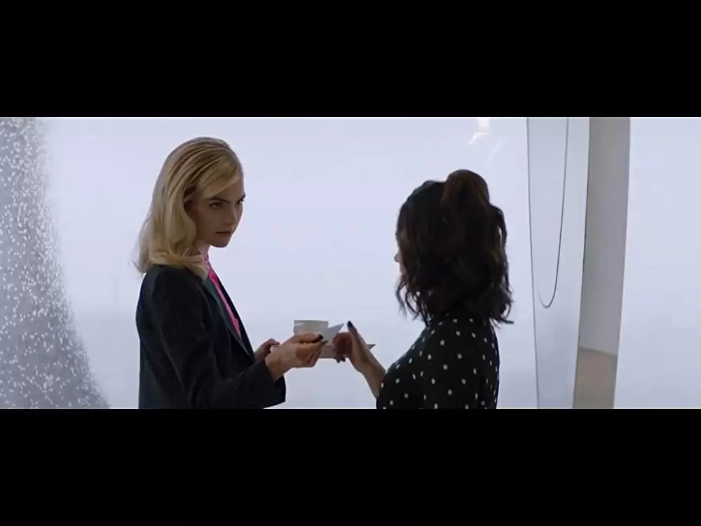 「チャーリーズ・エンジェル」Hannah Hoekstra & ナオミ・スコットの画像