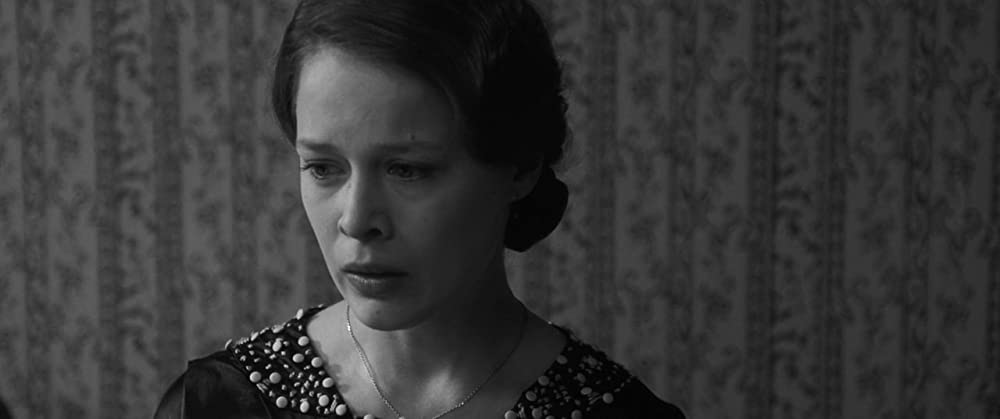 婚約者の友人の画像