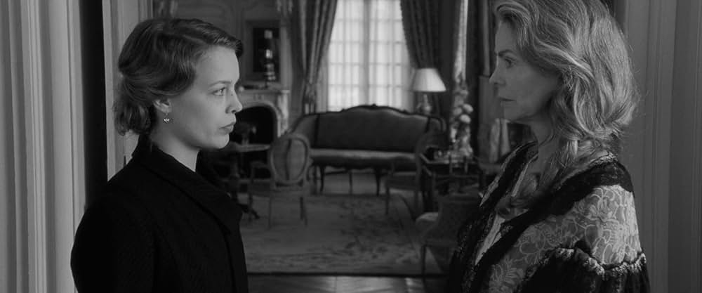 婚約者の友人の画像