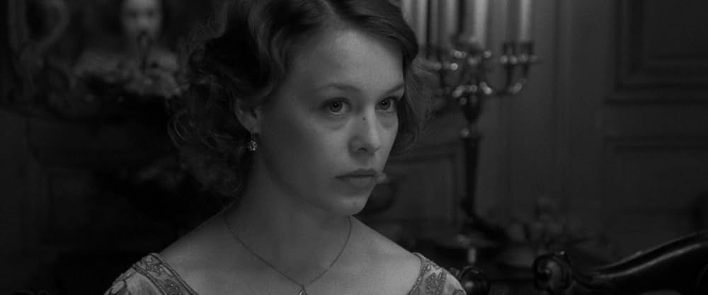 婚約者の友人の画像