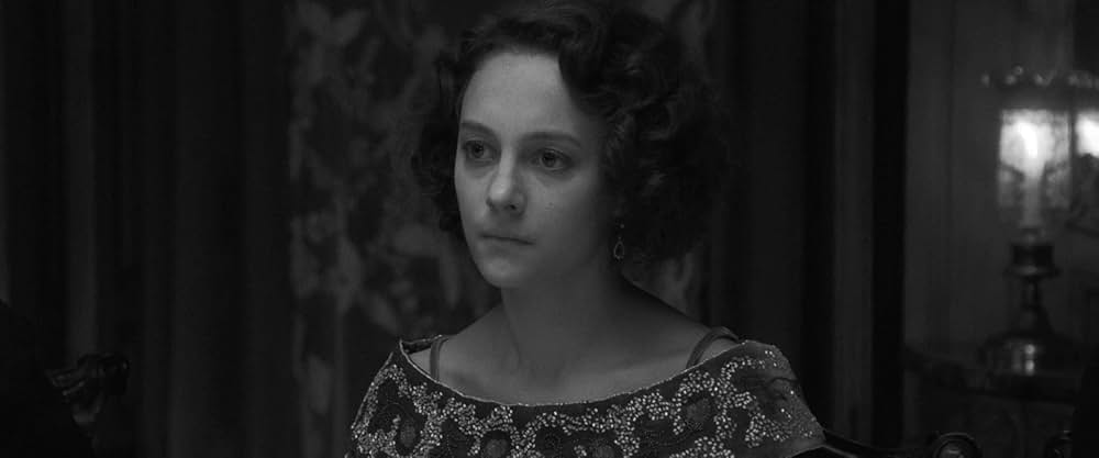 婚約者の友人の画像