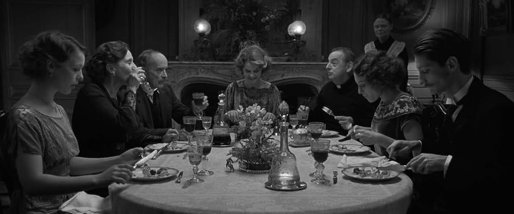 婚約者の友人の画像