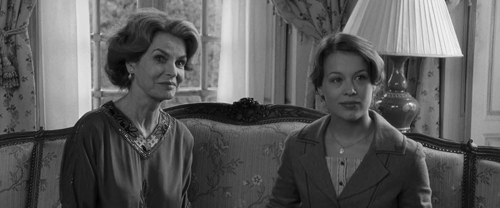 婚約者の友人の画像