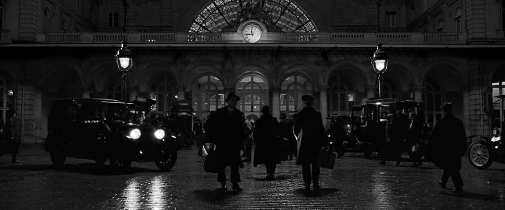 婚約者の友人の画像