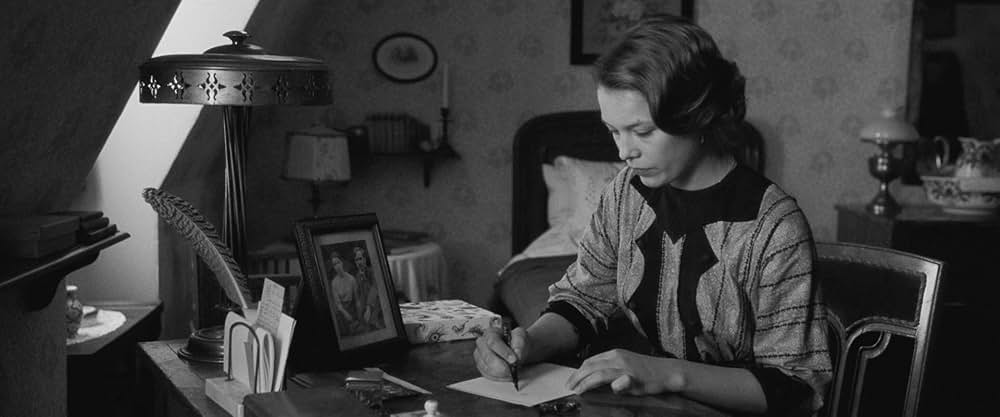 婚約者の友人の画像