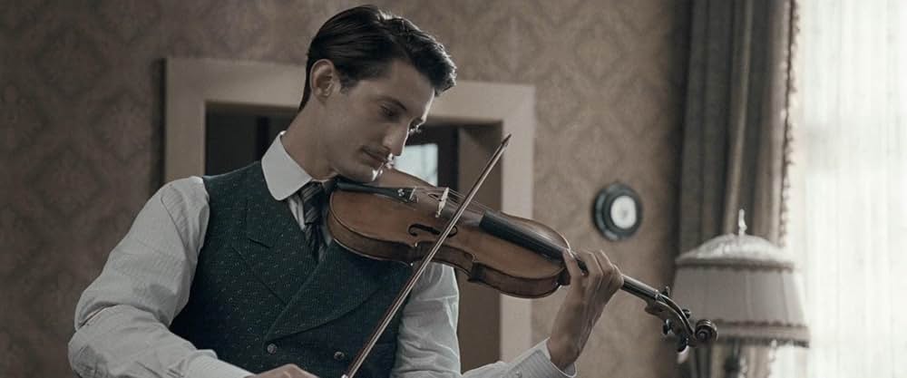 婚約者の友人の画像