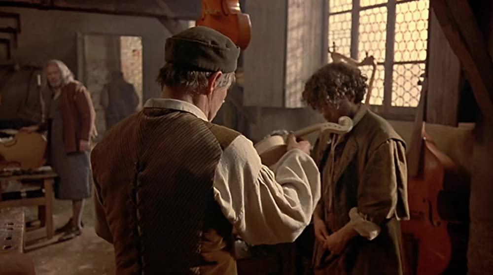 レッド・バイオリンの画像