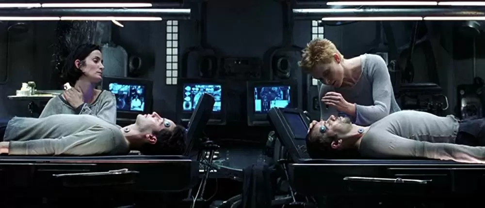 「マトリックス レボリューションズ」キアヌ・リーブス & キャリー＝アン・モス & イアン・ブリス & エシー・デイビスの画像