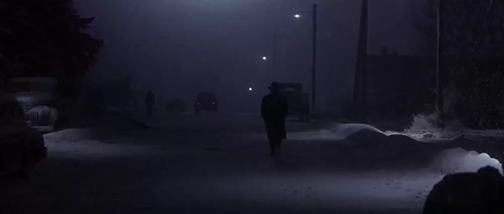 ヒマラヤ杉に降る雪の画像