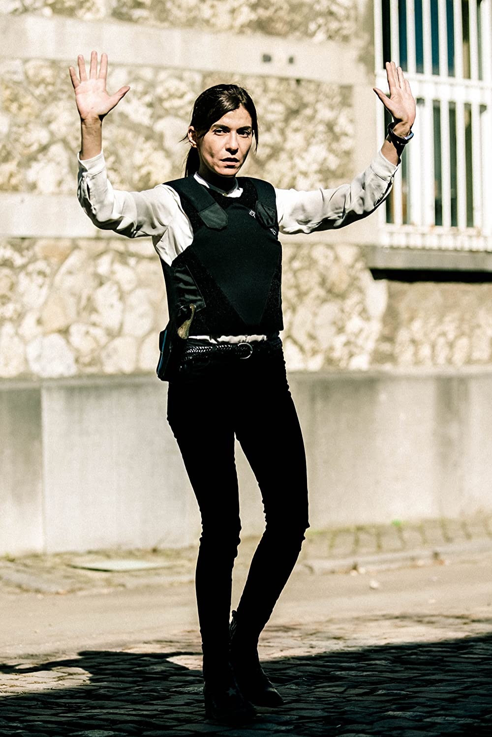 「ビヨンド・ザ・ロウ」ルブナ・アザバルの画像