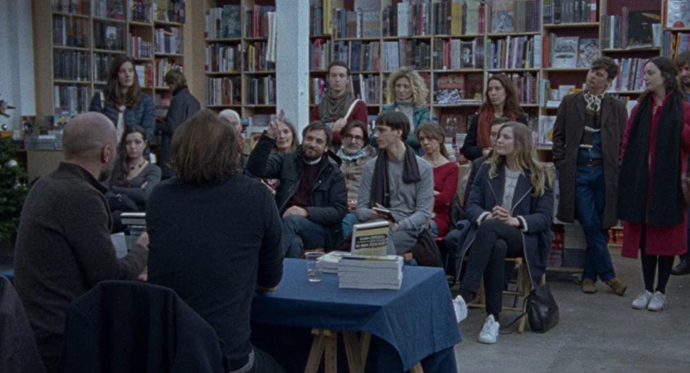 冬時間のパリの画像