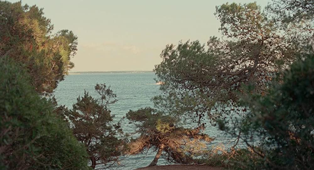 冬時間のパリの画像