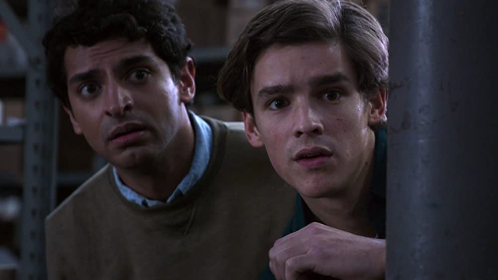 「Z Bull ゼット・ブル」ブレントン・スウェイツ & カラン・ソーニの画像