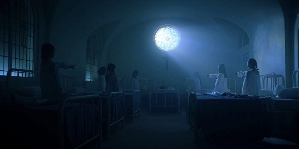 「マスターズ・オブ・ホラー」の画像