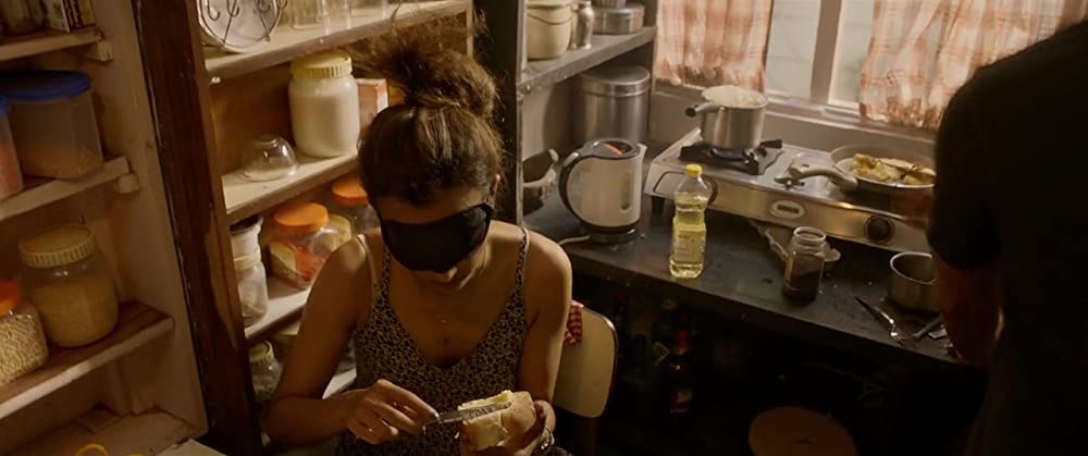 「盲目のメロディ～インド式殺人狂騒曲～」ラーディカー・アープテーの画像