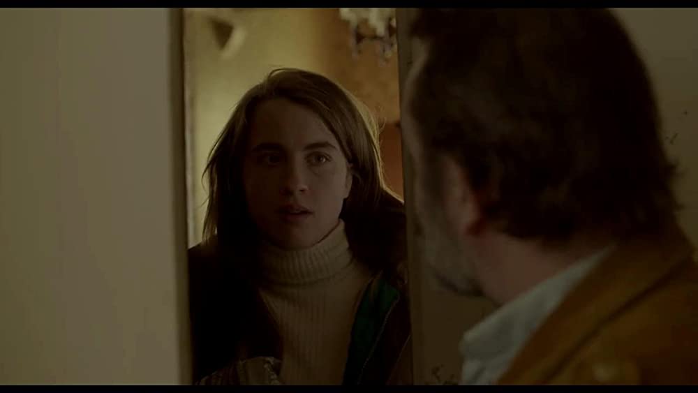 「ディアスキン 鹿革の殺人鬼」ジャン・デュジャルダン & アデル・エネルの画像