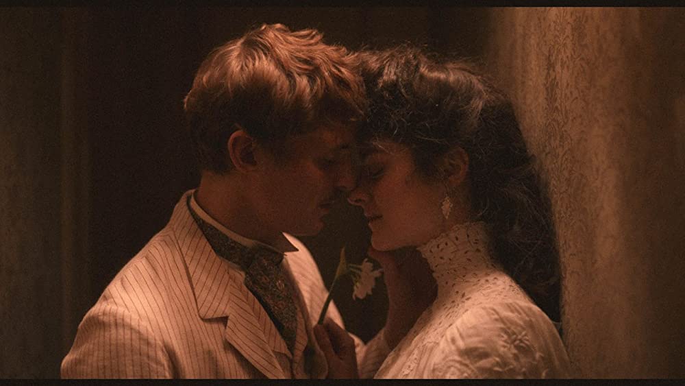 「不実な女と官能詩人」ニールス・シュナイダー & ノエミ・メルランの画像